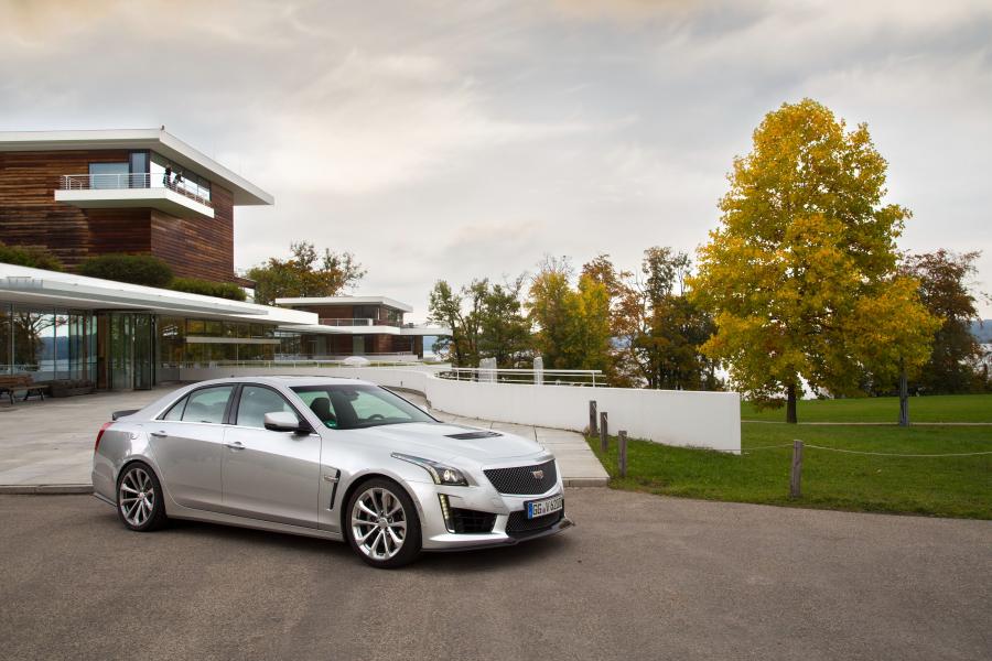 Cadillac CTS-V 2015 года  (WW) (фото 15 из 18)